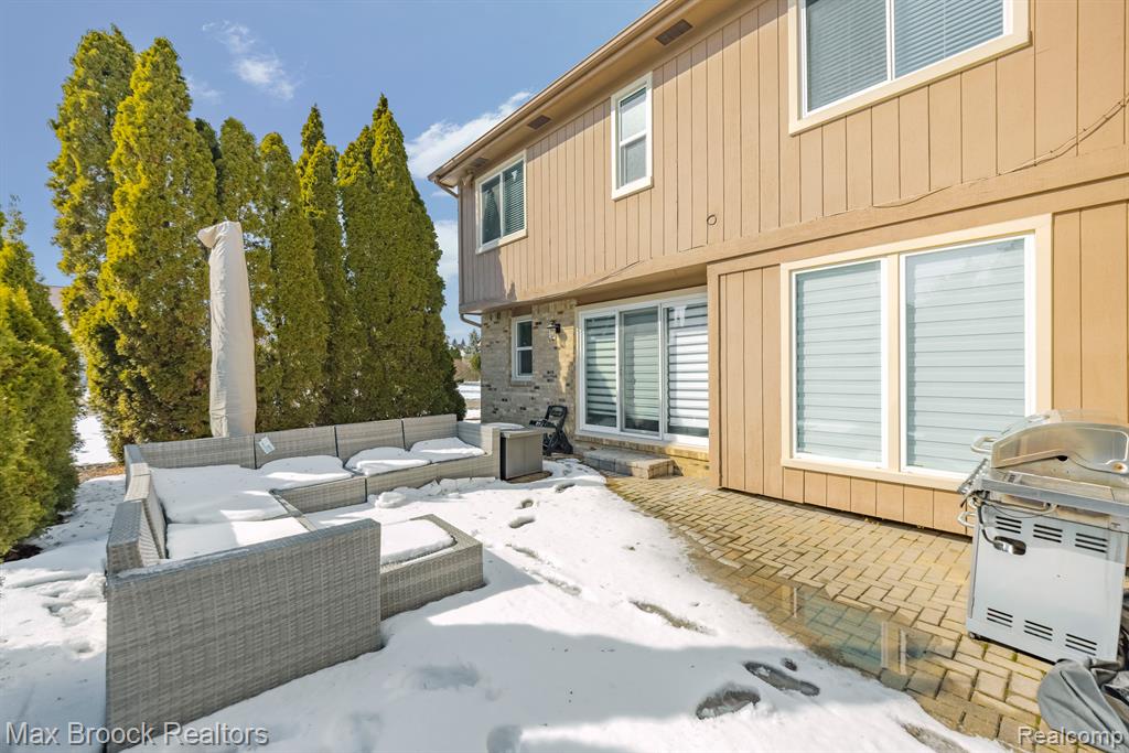 5547 MAPLE LEAF Court, West Bloomfield, MI — Photo 54
