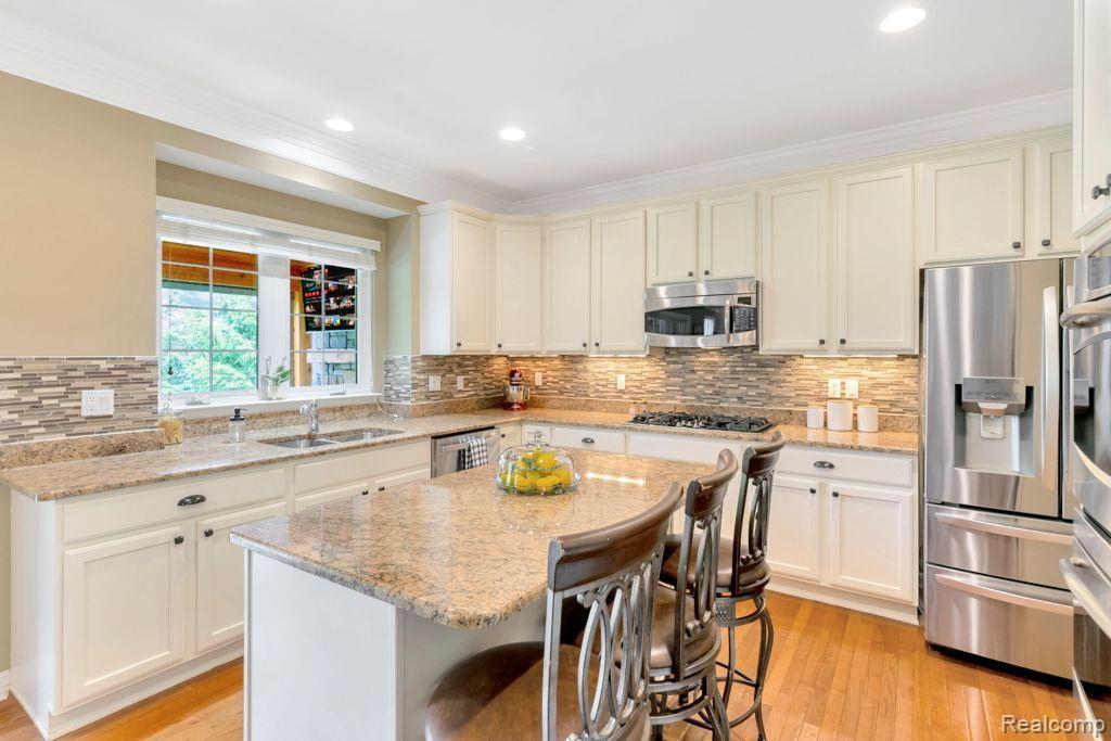 48956 RUNNING TROUT Lane, Northville, MI 48168 — Photo 12