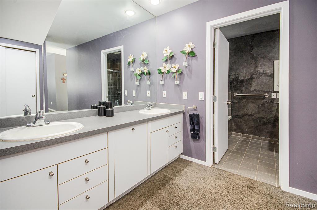 5751 Dora Lane, Clarkston, MI 48348 — Photo 29