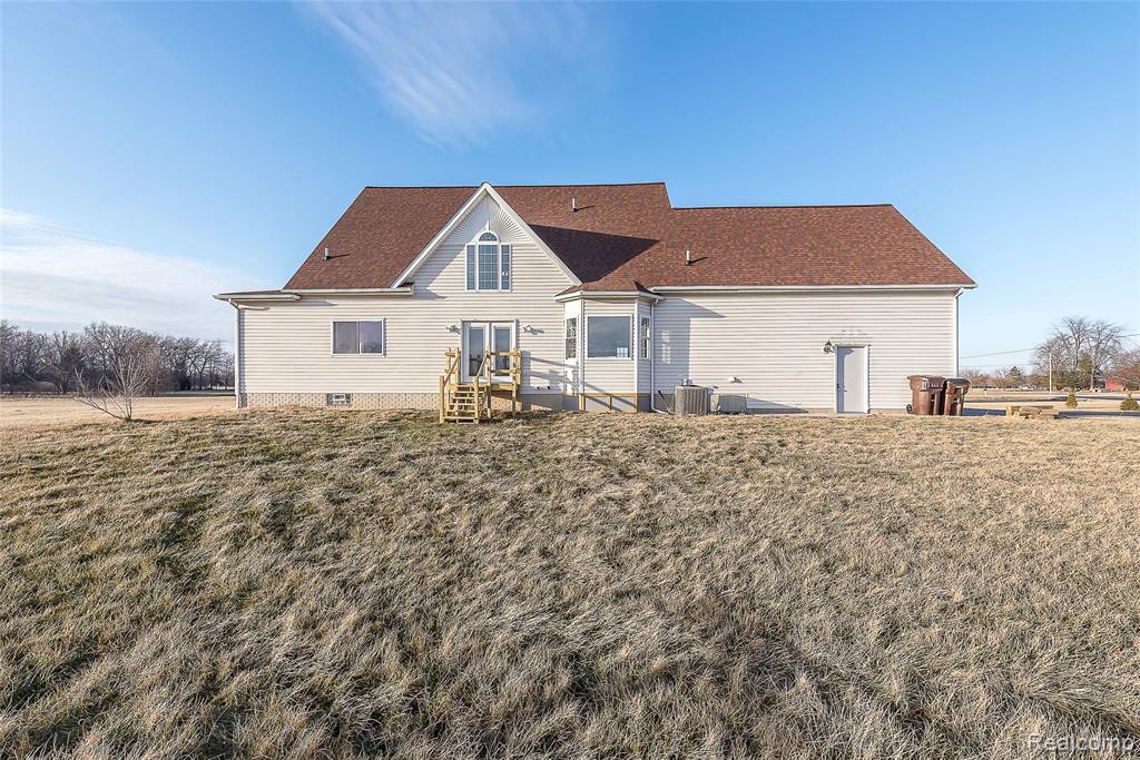 2611 Toben Road, Carleton, MI 48117 — Photo 4