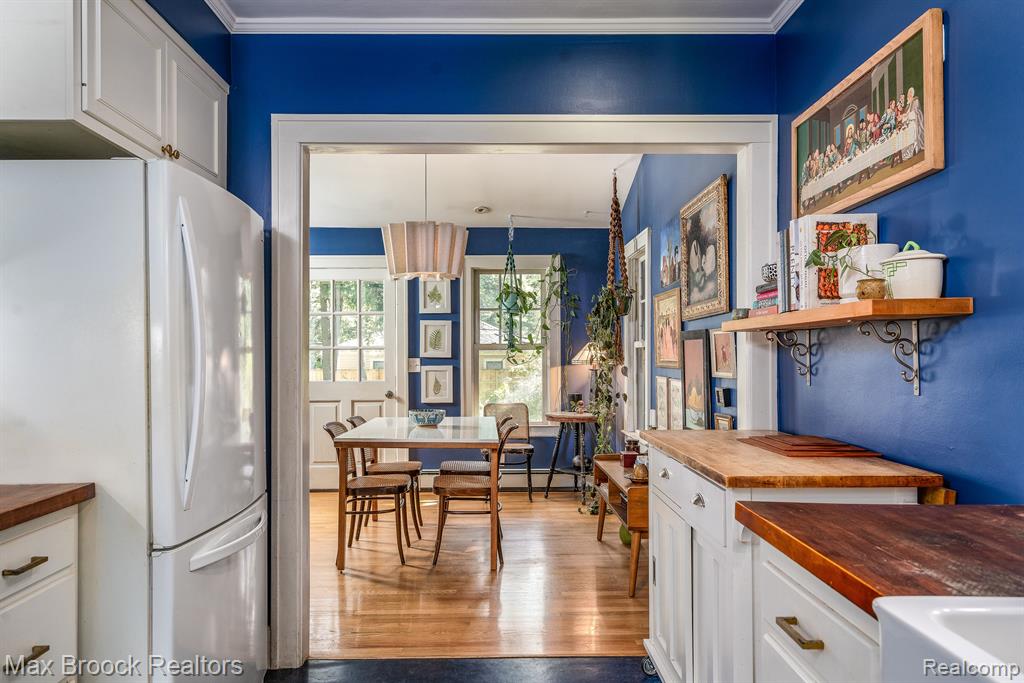 9 WOODSIDE PARK Boulevard, Pleasant Ridge, MI — Photo 16