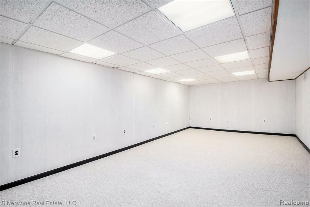 6609 Merrick Drive, Troy, MI 48098 — Photo 22