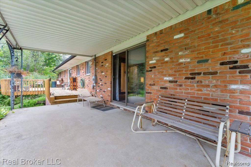 6083 WALDON Road, Clarkston, MI — Photo 3