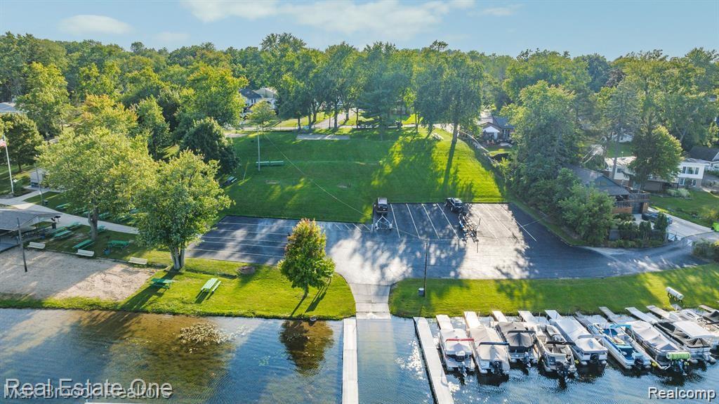 4510 Bethune Court, West Bloomfield, MI 48323 — Photo 31