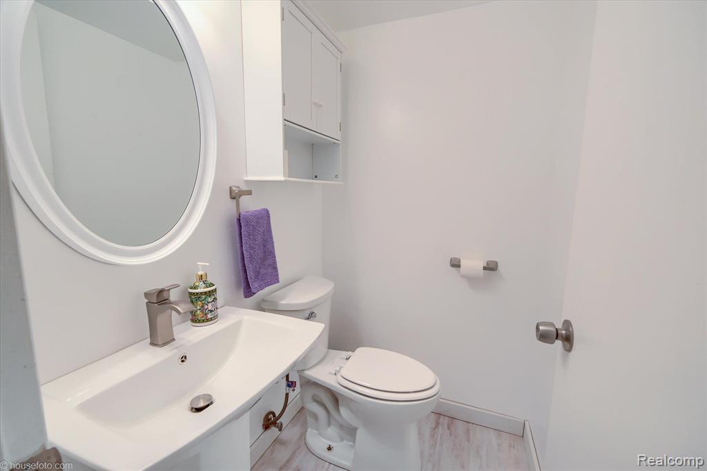 29780 City Center Drive, 3, Warren, MI 48093 — Photo 15