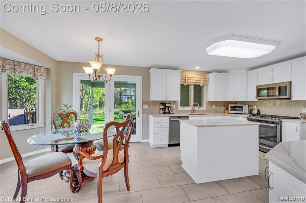 2243 Ridgemoor Court, Burton, MI 48509 — Photo 10