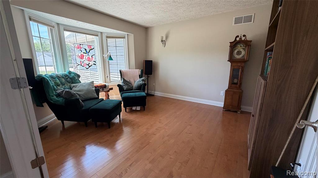 2380 Houghton Hollow Drive, Lansing, MI 48911 — Photo 15