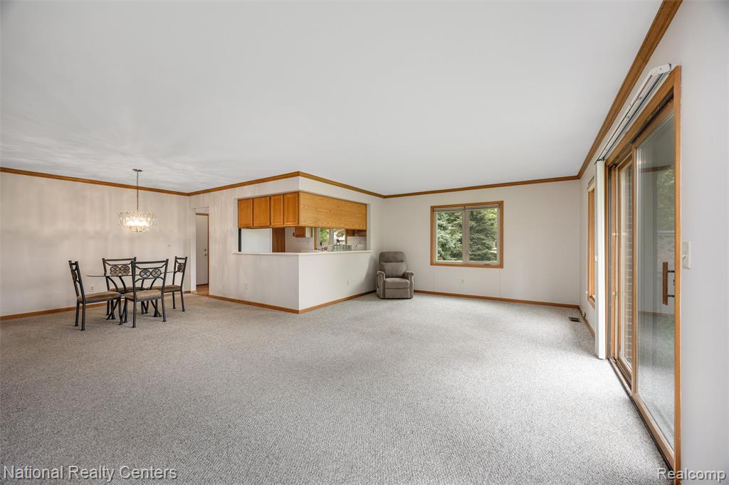 16061 Meadows Drive, Macomb, MI 48044 — Photo 4