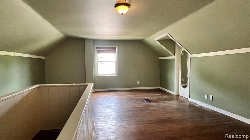 10185 Beaconsfield Street, Detroit, MI 48224 — Photo 15