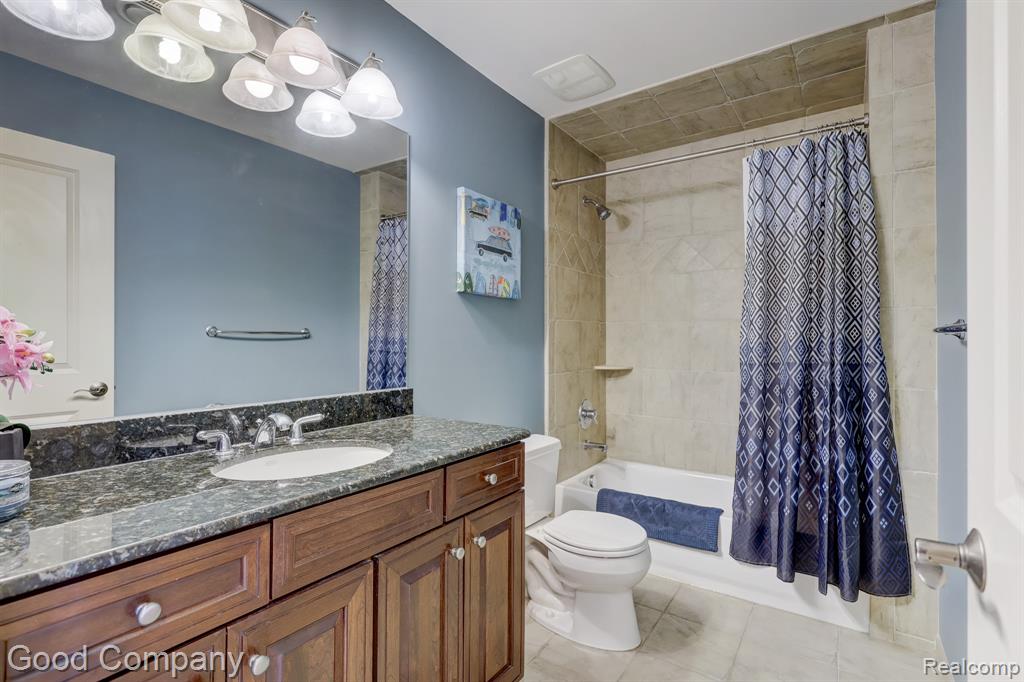 721 S Kenwood Avenue, Royal Oak, MI 48067 — Photo 32