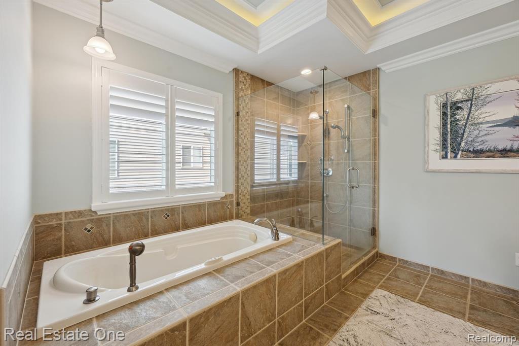 446 Delmar Court, Highland, MI — Photo 27