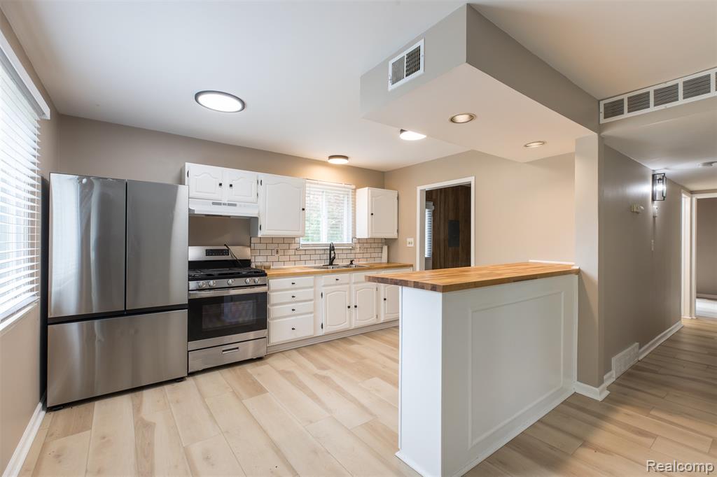 6580 Troy Street, Taylor, MI 48180 — Photo 12