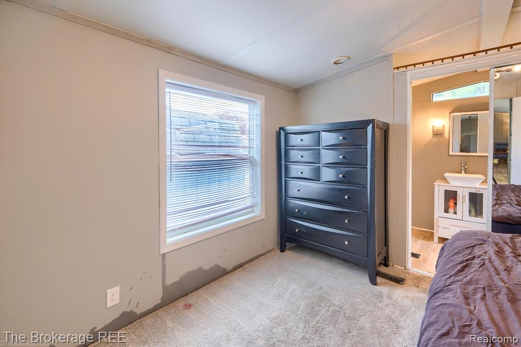 4441 Beechwood, Clarkston, MI — Photo 18