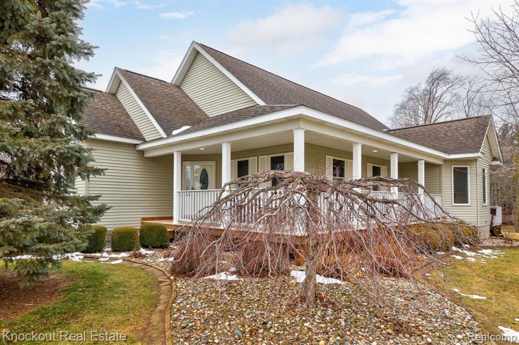 7578 Waters Edge Drive, Vassar, MI 48768 — Photo 6