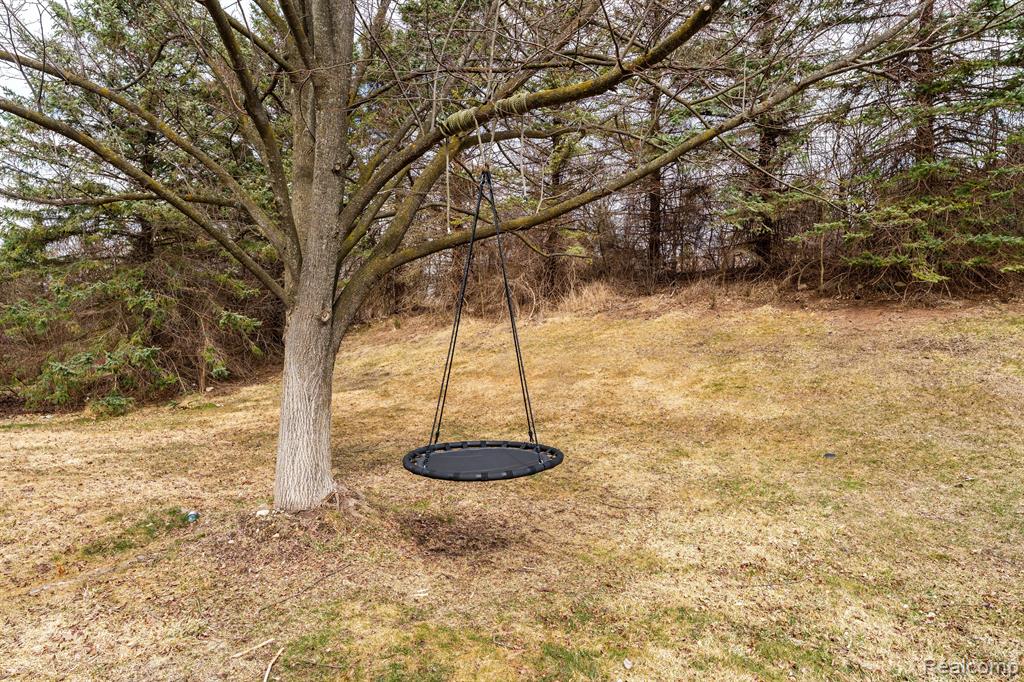 6775 CANTERBURY Lane, Clarkston, MI 48348 — Photo 5