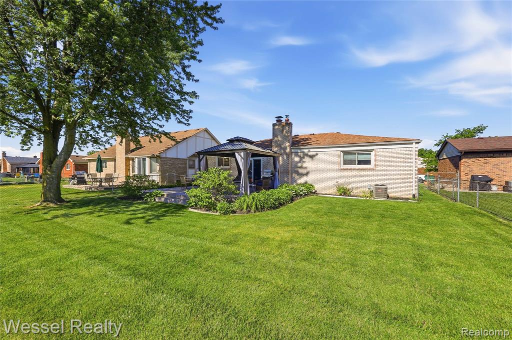 47400 Sanborn Drive, Macomb, MI 48044 — Photo 25