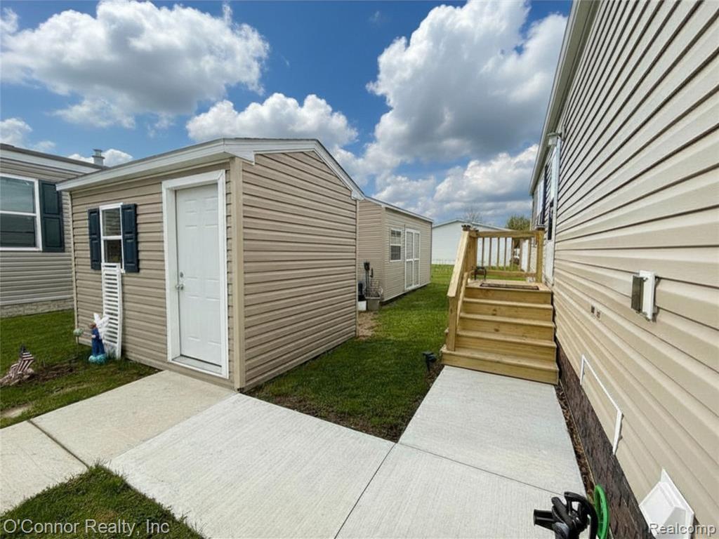 269 Westbrook Court, Port Huron, MI 48060 — Photo 18