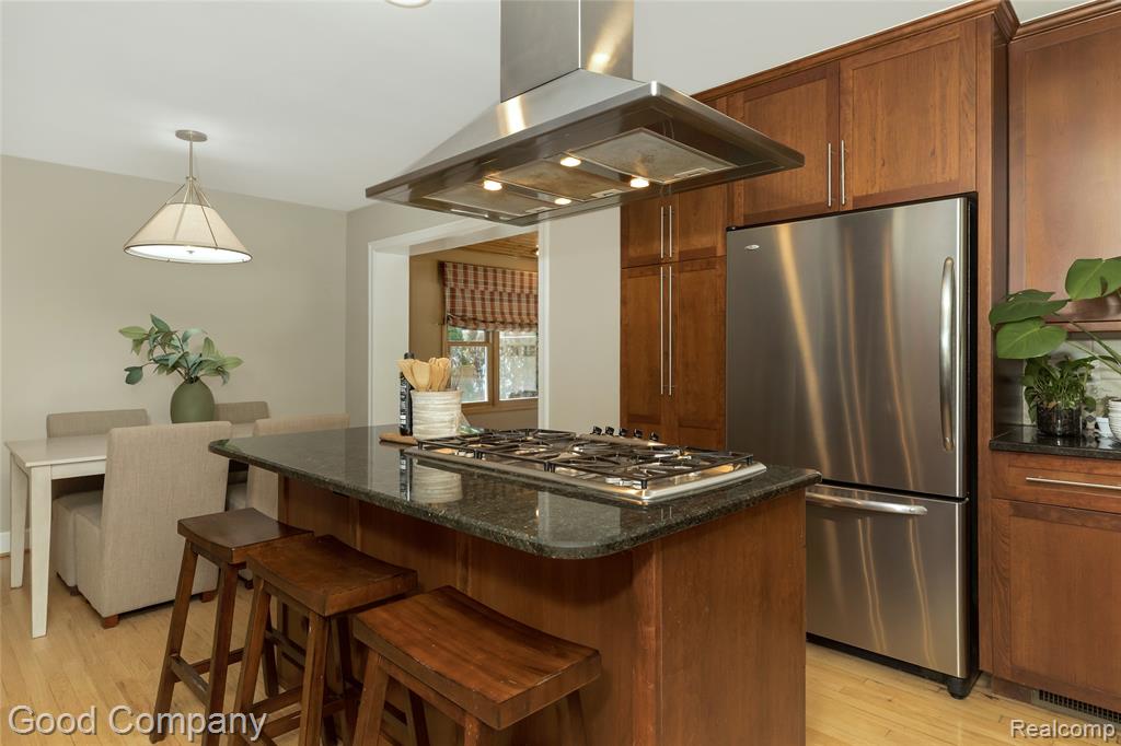 802 Orchard View Drive, Royal Oak, MI 48073 — Photo 12