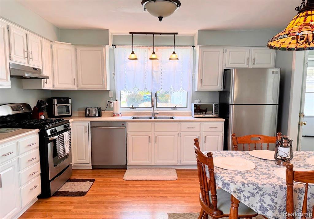 722 YORK Street, Milan, MI 48160 — Photo 3