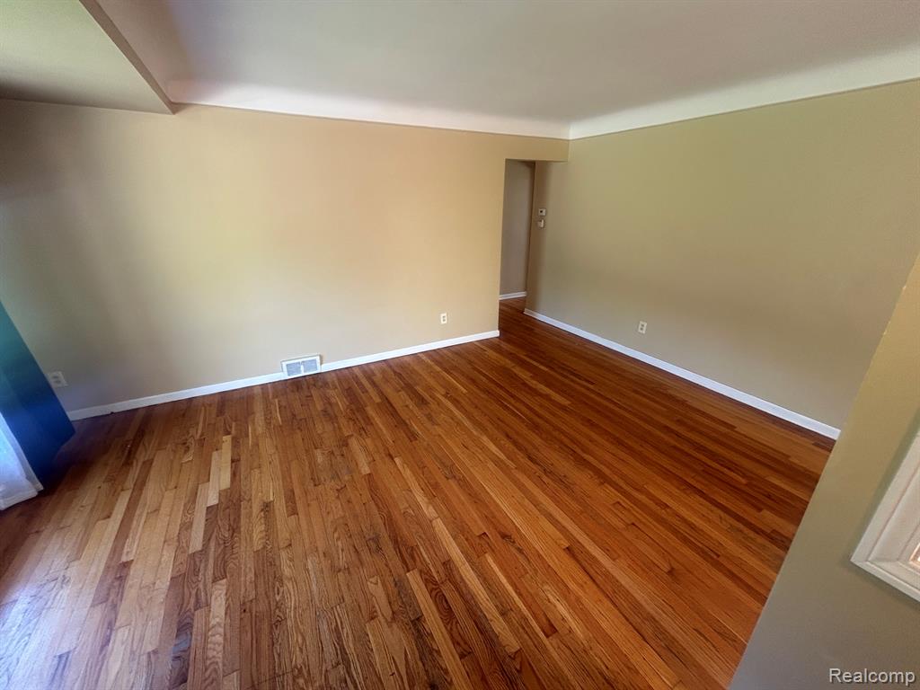27225 LYNDON, Redford, MI 48239 — Photo 4
