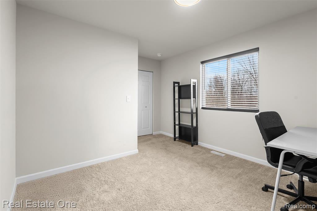 2273 Apple Tree Drive, Burton, MI 48519 — Photo 19