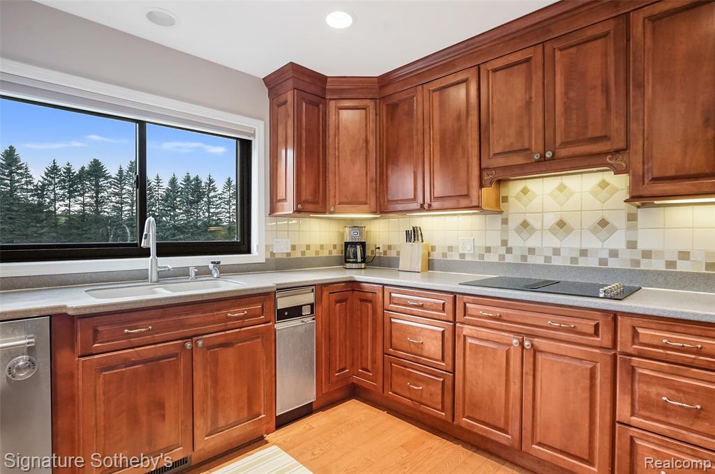840 Eager Road, Howell, MI 48843 — Photo 8
