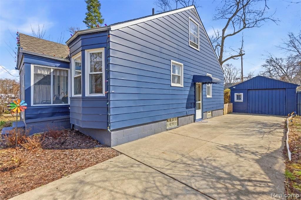 2193 Cambridge Road, Berkley, MI 48072 — Photo 31