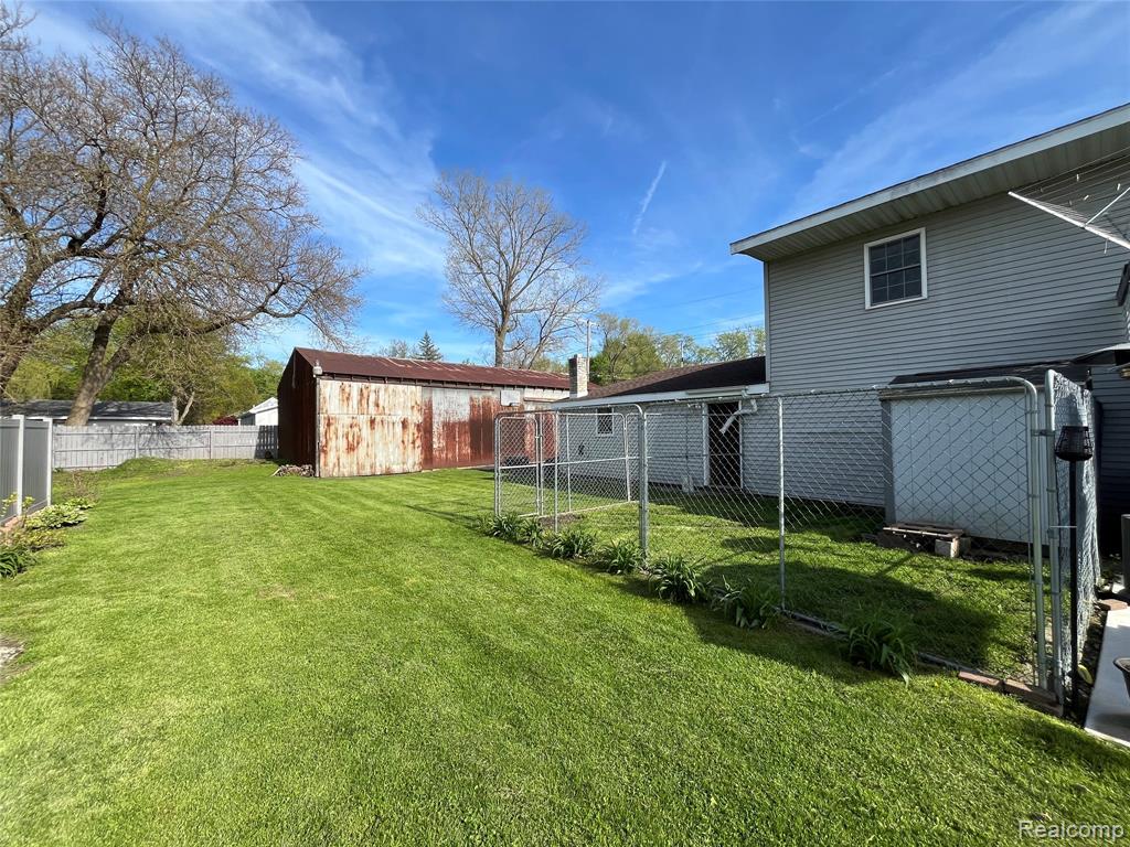 12660 Grafton Road, Carleton, MI 48117 — Photo 68
