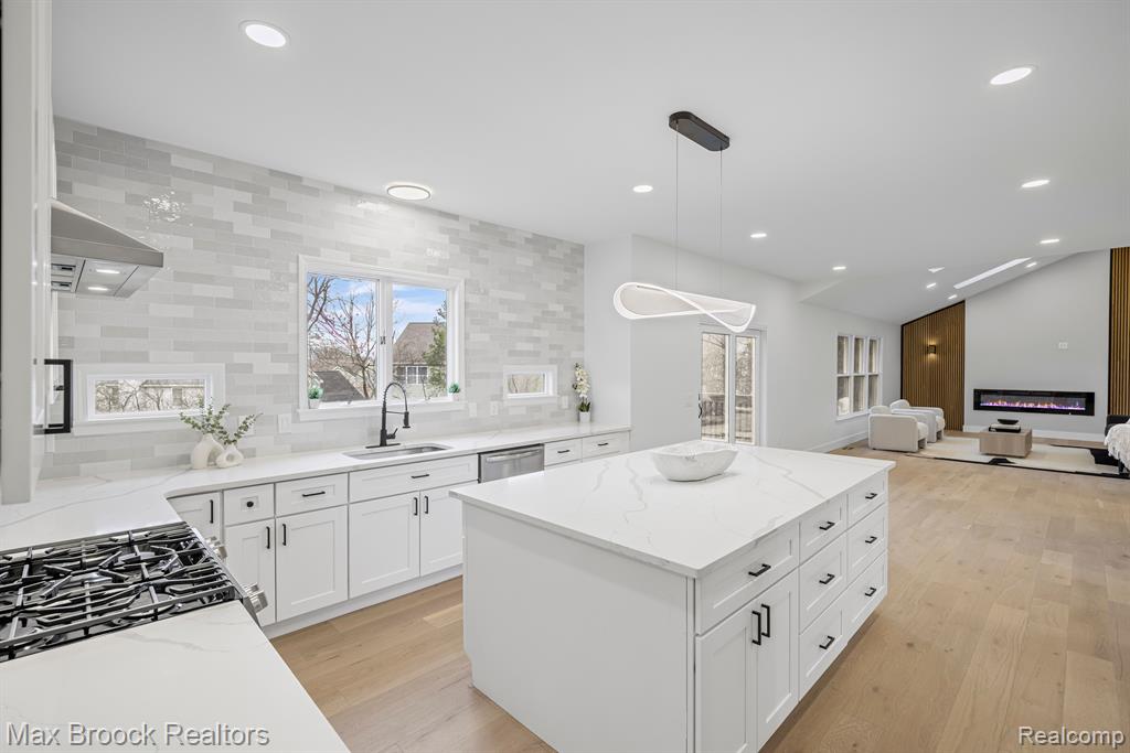 3592 GREAT FALLS Circle, Ann Arbor, MI 48108 — Photo 15
