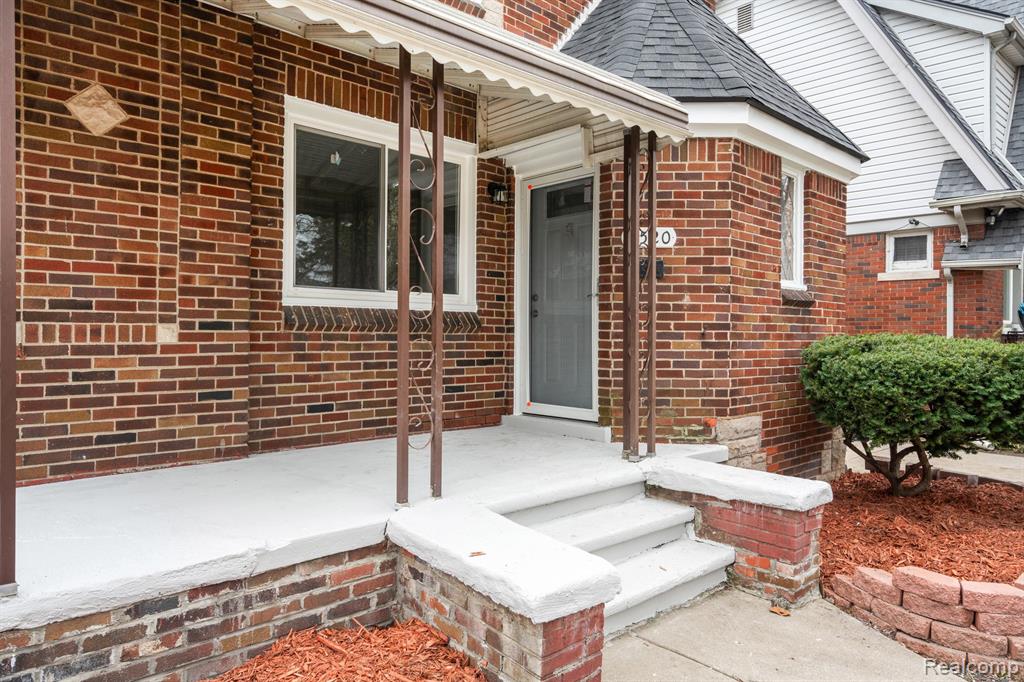 8520 FREDA Street, Detroit, MI 48204 — Photo 2