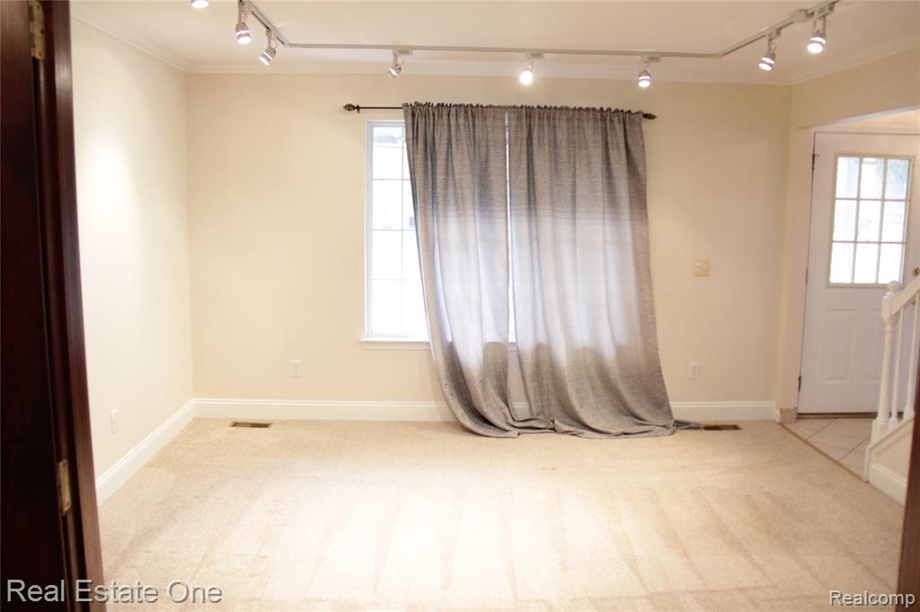 40690 Bluesprings Court, Canton, MI 48188 — Photo 24
