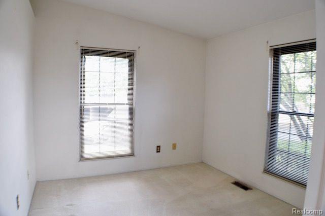 38843 COUNTRY Circle, 80, Farmington Hills, MI 48331 — Photo 19