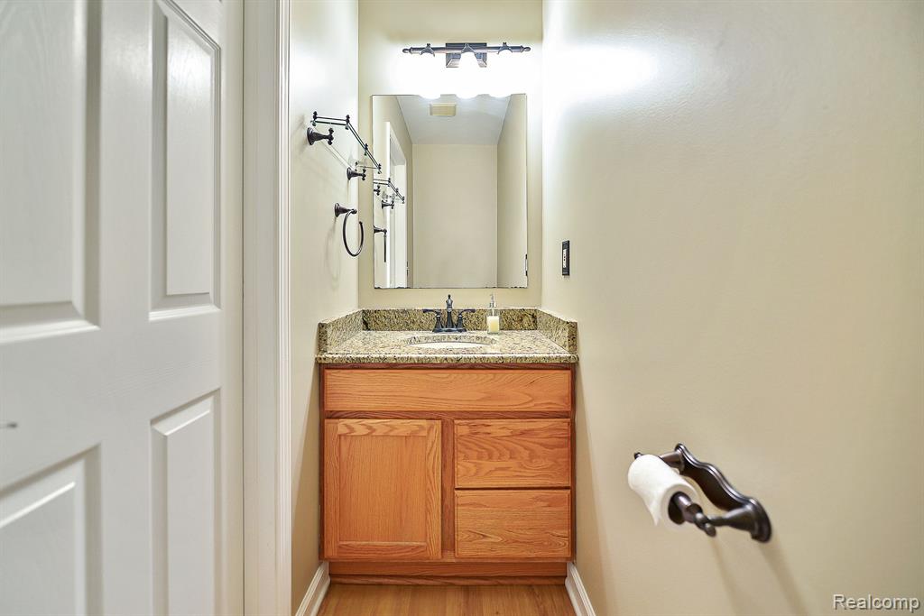 7860 LAKESHORE Road, Whitmore Lake, MI 48189 — Photo 30