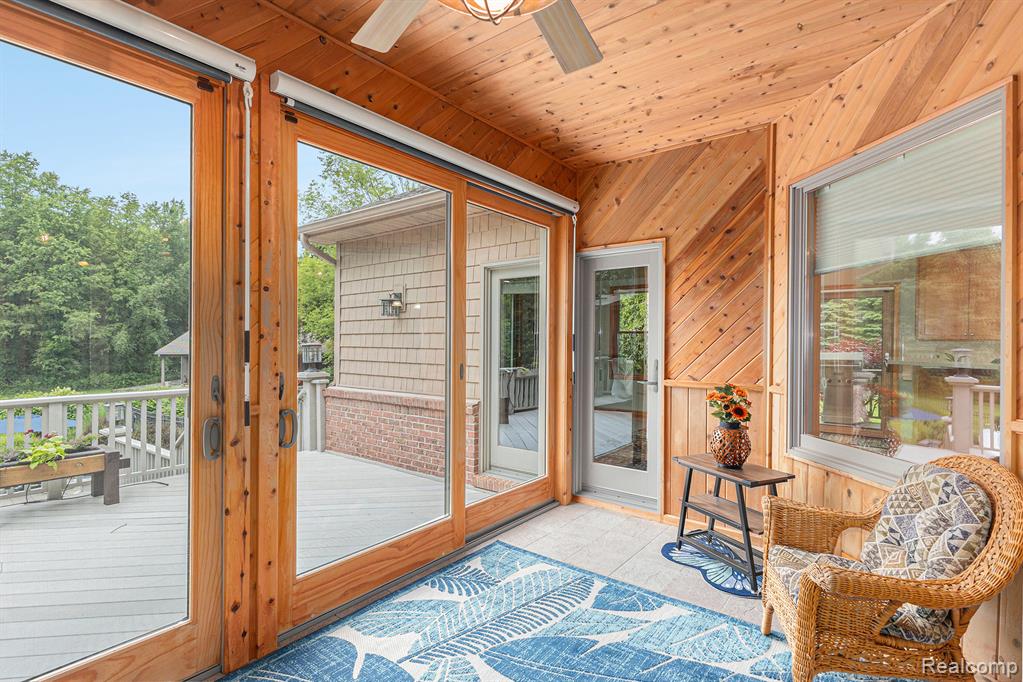 4301 Rolling Acres Drive, Hartland, MI 48353 — Photo 17
