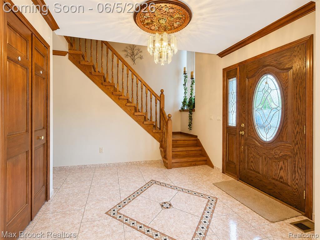 40318 Denbigh Drive, Sterling Heights, MI 48310 — Photo 2