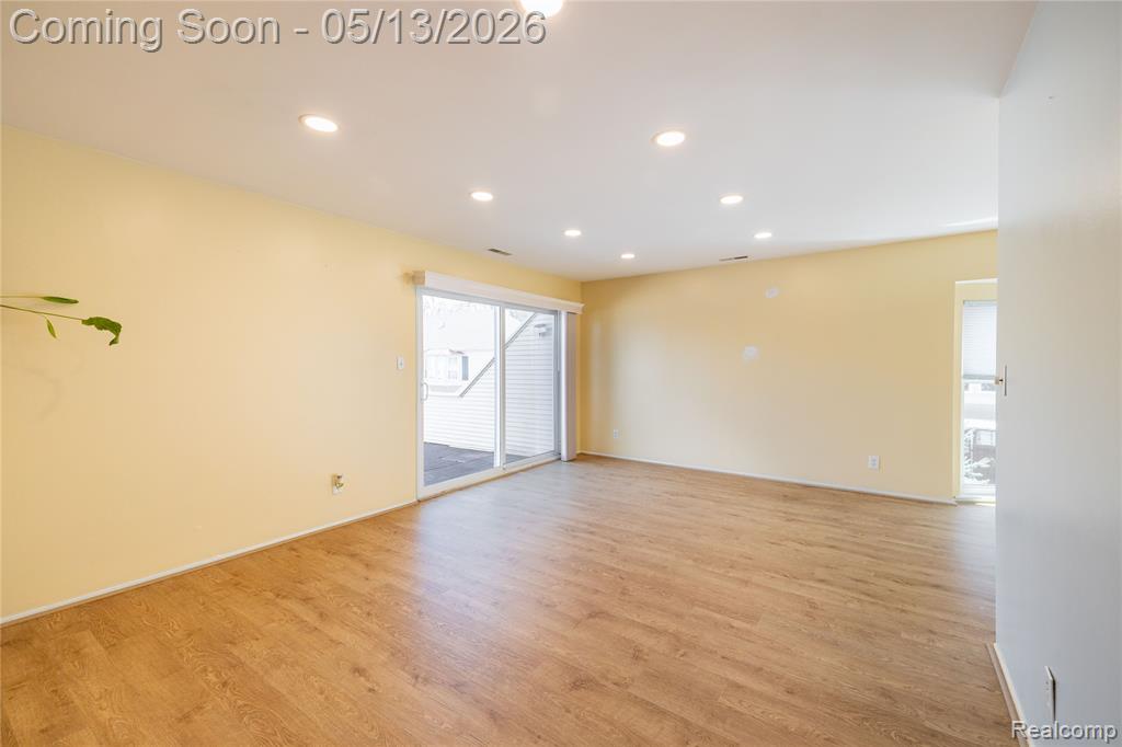 8127 Colony Drive, 23, Grosse Ile, MI 48138 — Photo 6