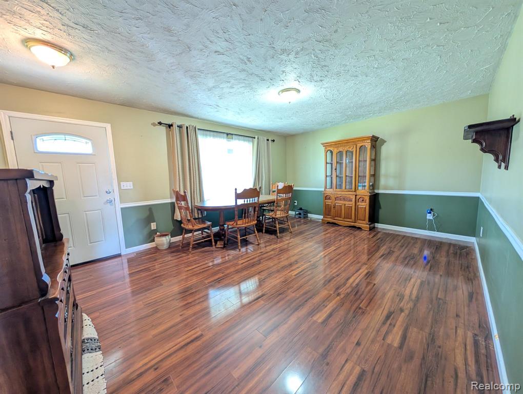 4320 Seymour Road, Swartz Creek, MI 48473 — Photo 4