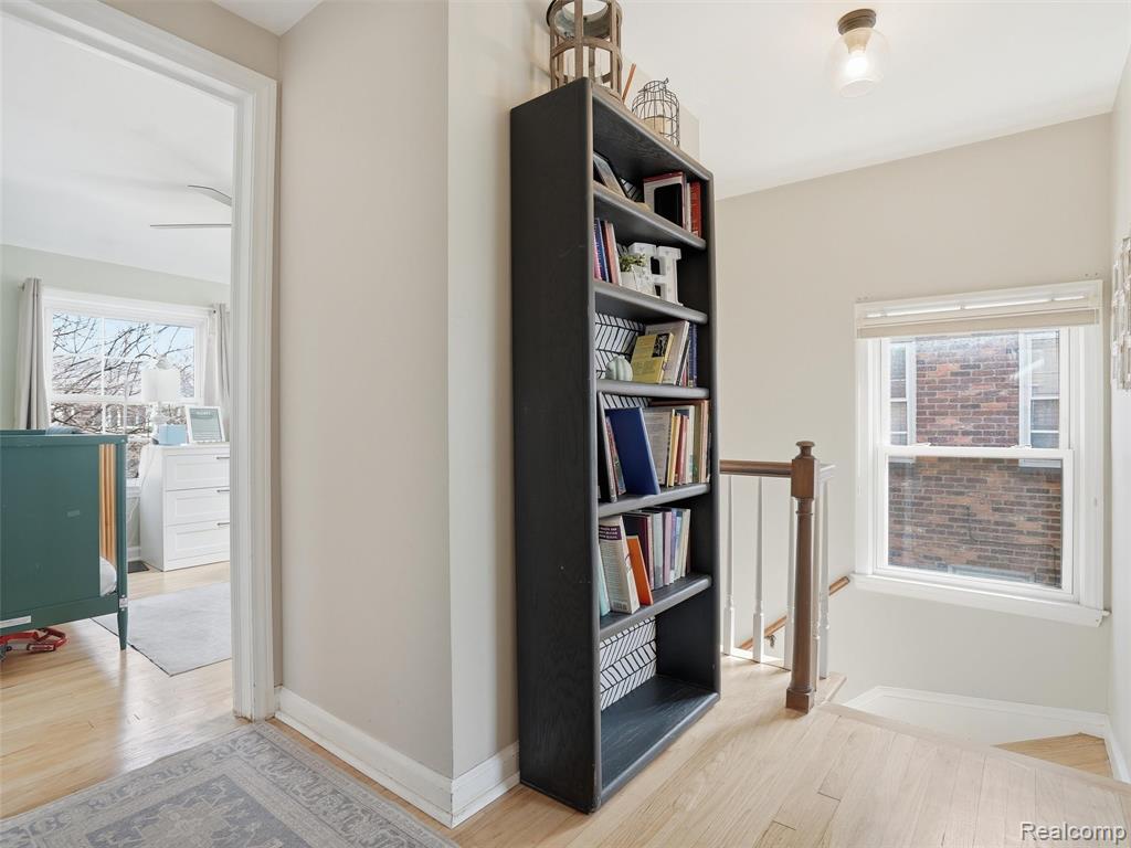 2073 Lochmoor Boulevard, Grosse Pointe Woods, MI 48236 — Photo 26