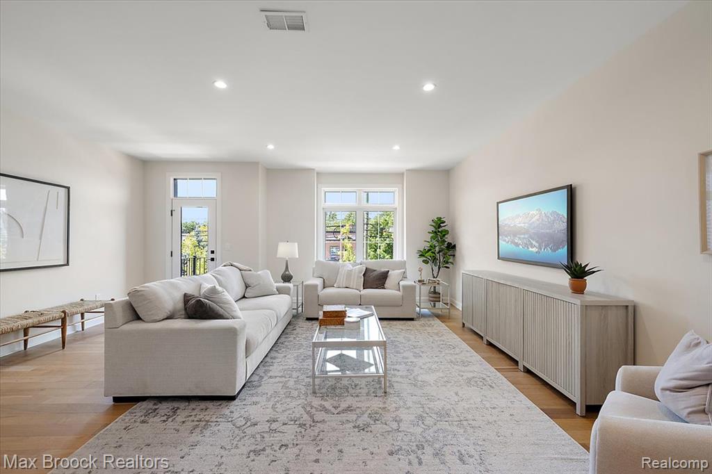 382 Notre Dame Street, Grosse Pointe, MI 48230 — Photo 19