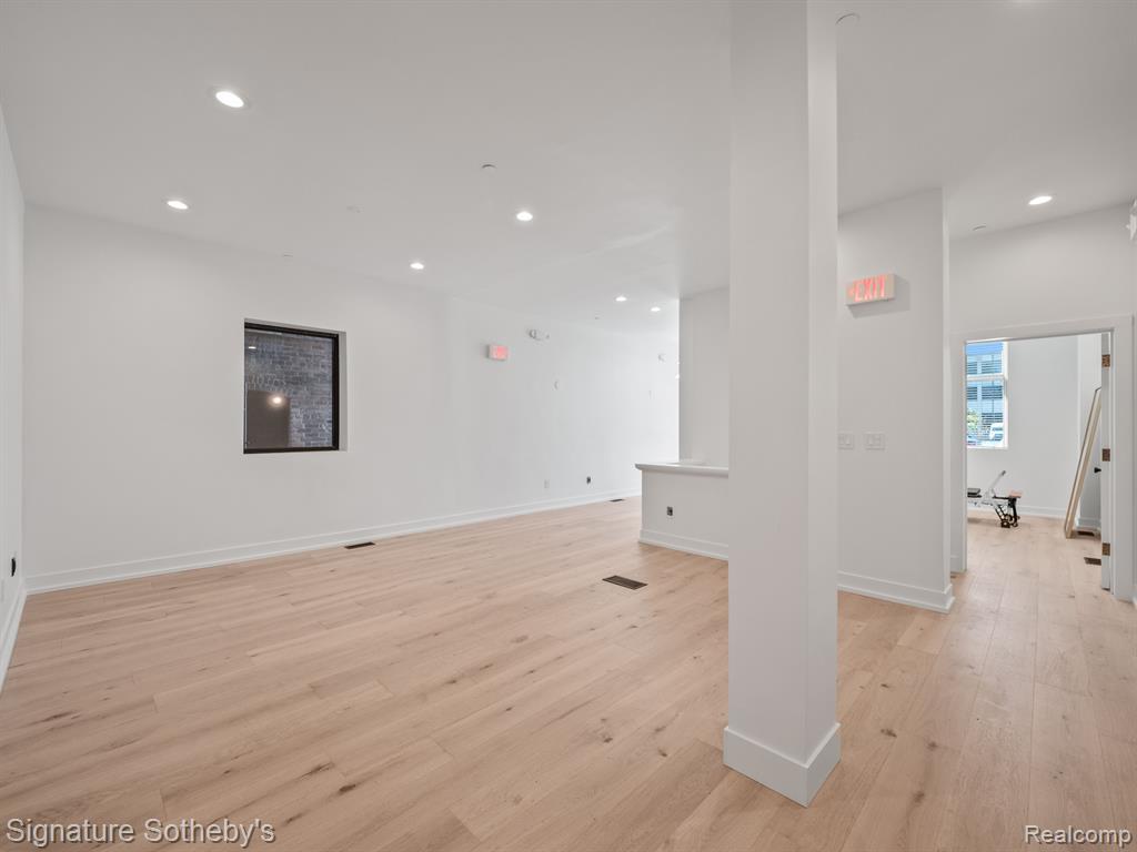 116 N 4 Avenue, Ann Arbor, MI 48104 — Photo 56
