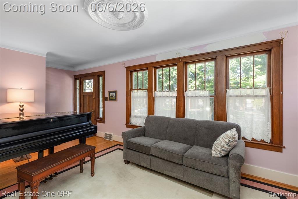 957 Fisher Road, Grosse Pointe, MI 48230 — Photo 13