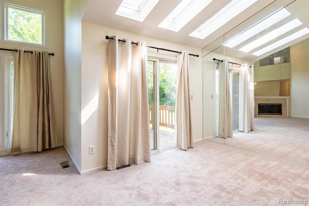 4230 BRECKENRIDGE Drive, West Bloomfield, MI — Photo 9