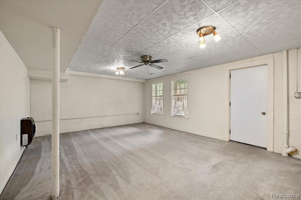 2947 SUN TERRACE Drive, Hartland, MI 48353 — Photo 37