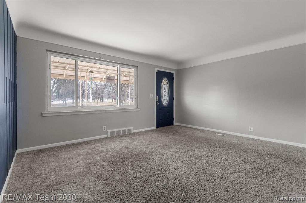 19431 STEPHENS, Eastpointe, MI 48021 — Photo 8