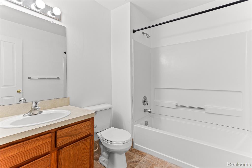 47975 CARDIFF Avenue, Canton, MI 48188 — Photo 12