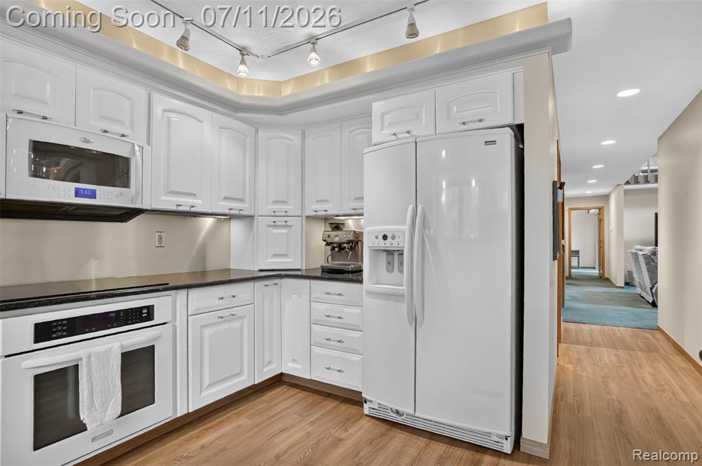 7772 Athlone Drive, Brighton, MI 48116 — Photo 14