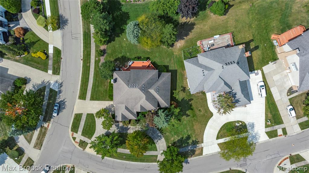 6684 Stonebridge E, West Bloomfield, MI — Photo 61