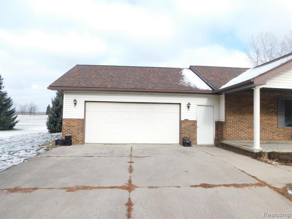 410 GOLF VIEW Drive, Sandusky, MI 48471 — Photo 3