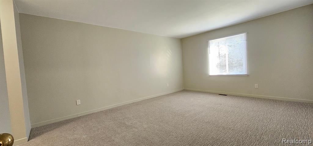 6682 MAPLE LAKES Drive, West Bloomfield, MI — Photo 37