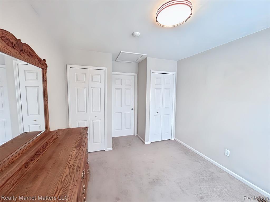4098 HUNTERS Circle W, Canton, MI 48188 — Photo 16